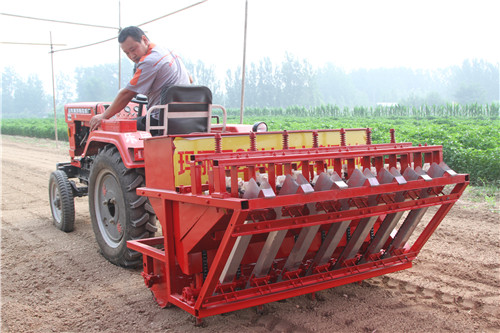 7行大蒜播种机器