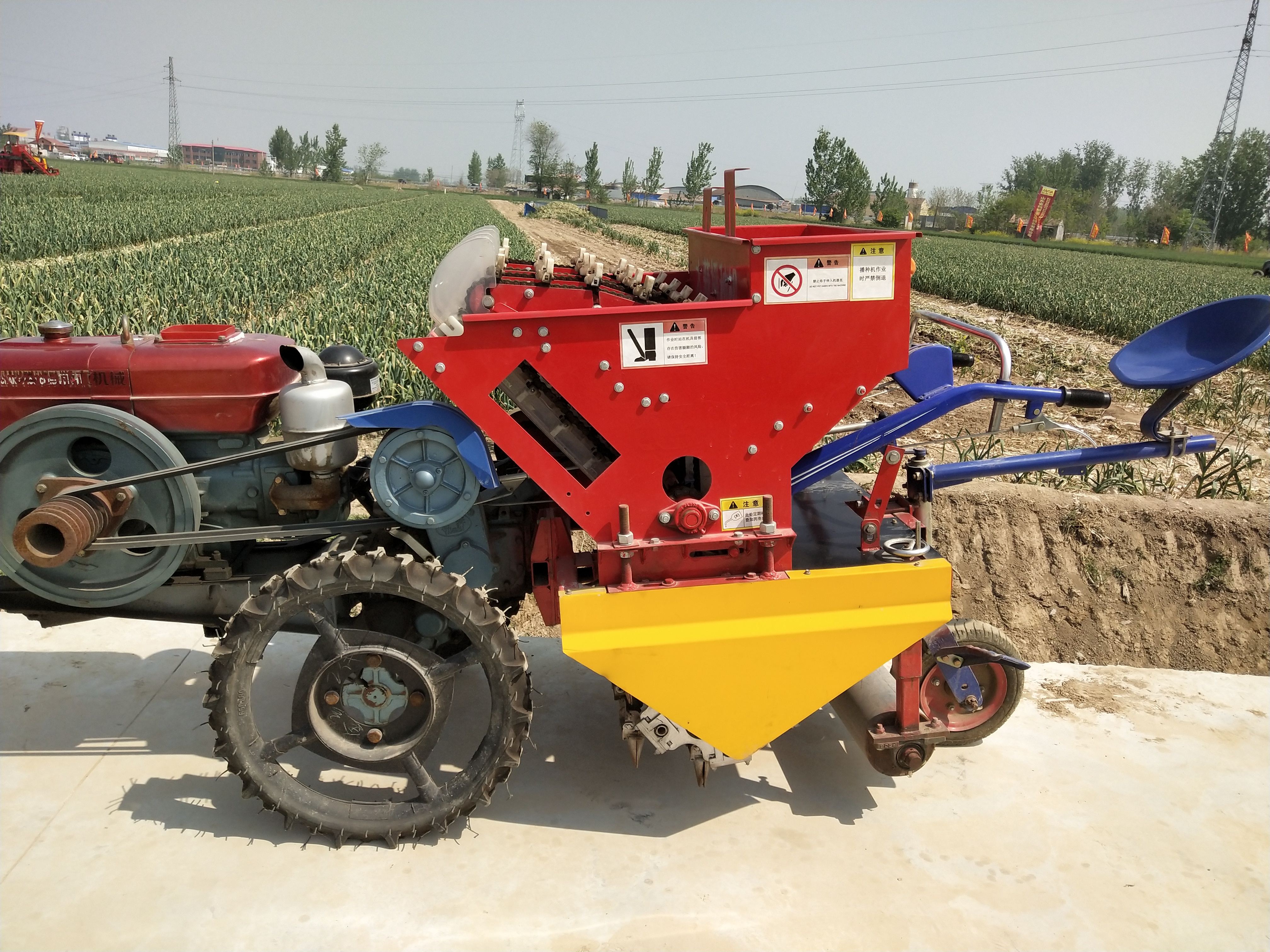 大蒜自动播种机